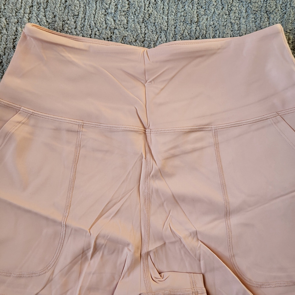 Women’s Wide Leg High Waisted Athletic Shorts – Pinspark – Peach – Size M – NWT - Picture 10 of 10
